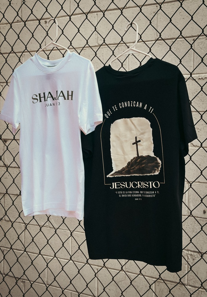 Playeras SHAJAH blanca y negra