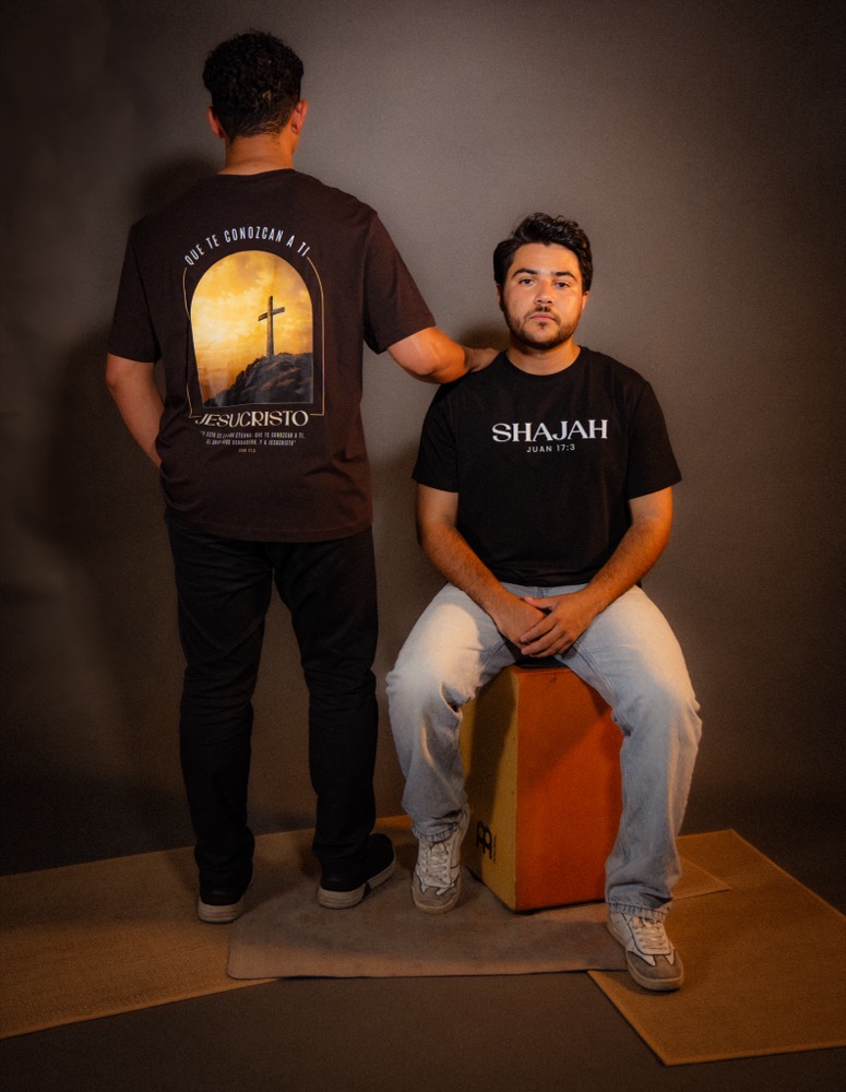 Playeras SHAJAH café y negra